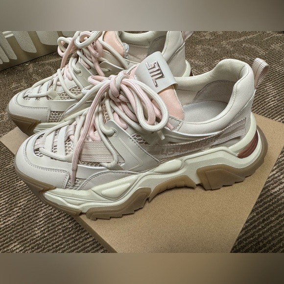 Steve Madden sneakers - Picture 6 of 6